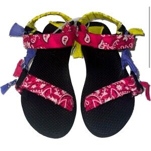 Arizona Love Trekky Paisley Pink Purple Yellow Woven Bandanna Sandal Sz 38 New